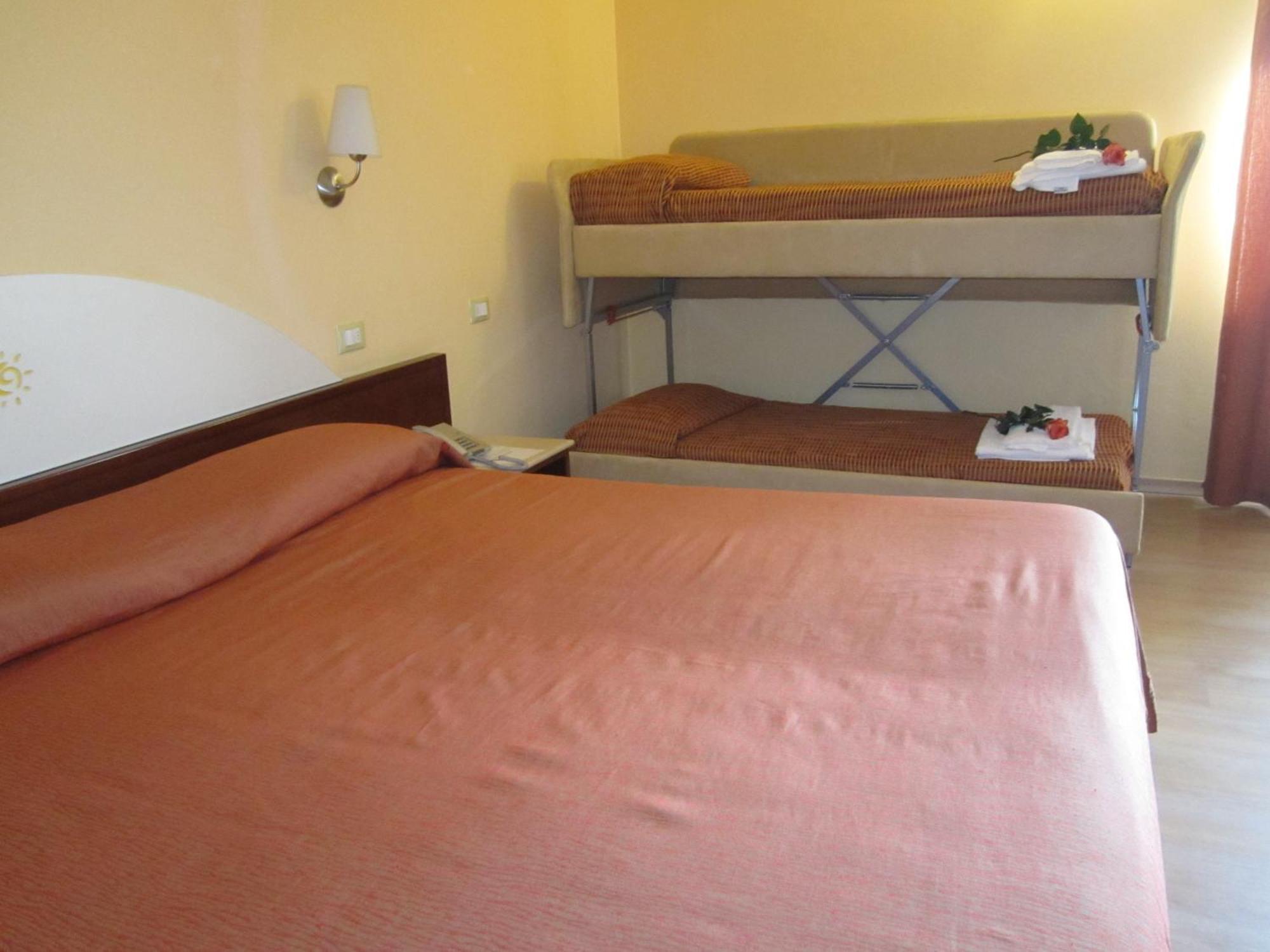 Hotel Al Sole - Enjoy Holiday Cavaion Veronese Dış mekan fotoğraf