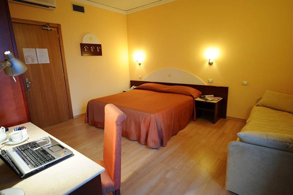 Hotel Al Sole - Enjoy Holiday Cavaion Veronese Dış mekan fotoğraf