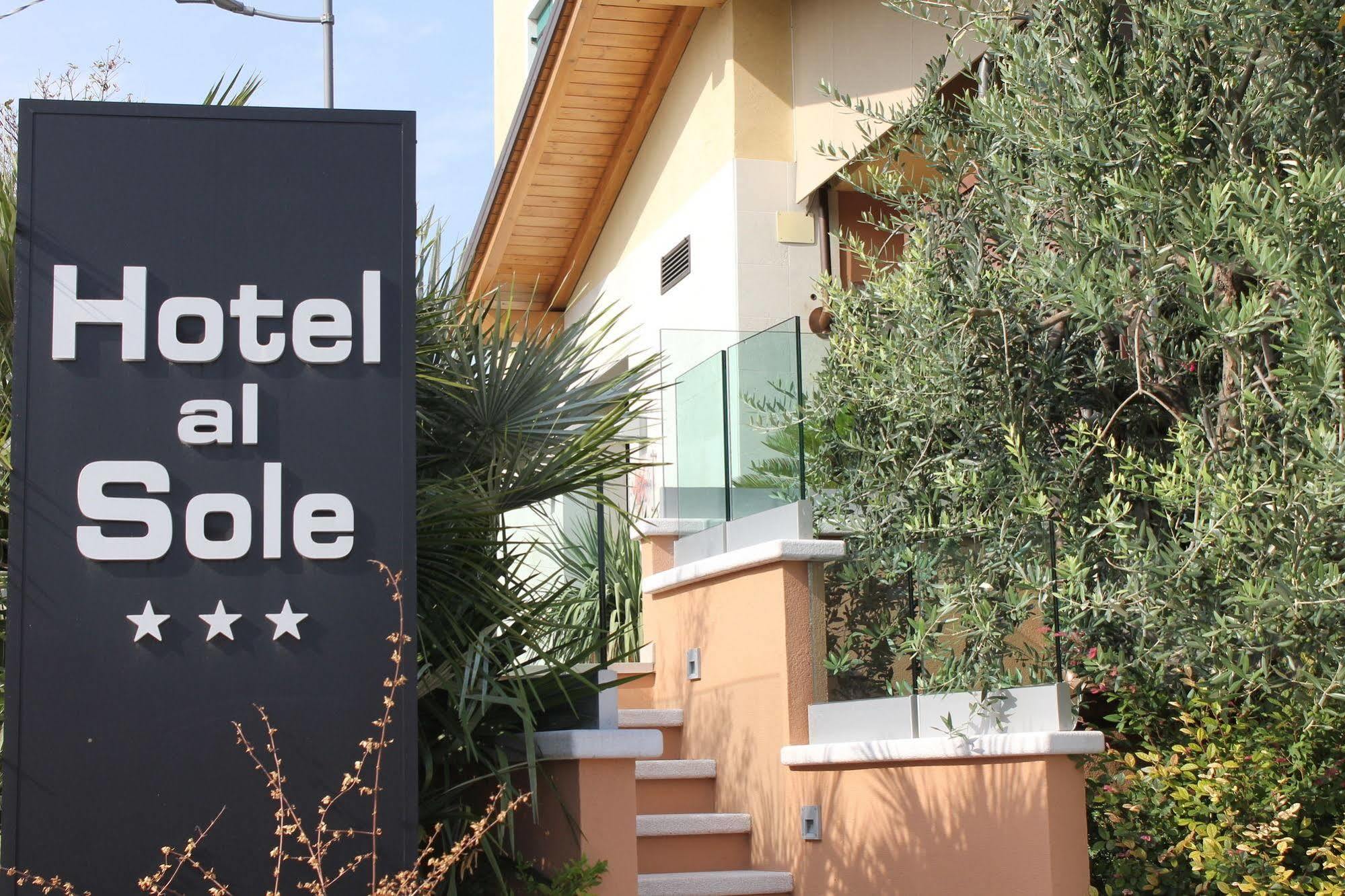 Hotel Al Sole - Enjoy Holiday Cavaion Veronese Dış mekan fotoğraf
